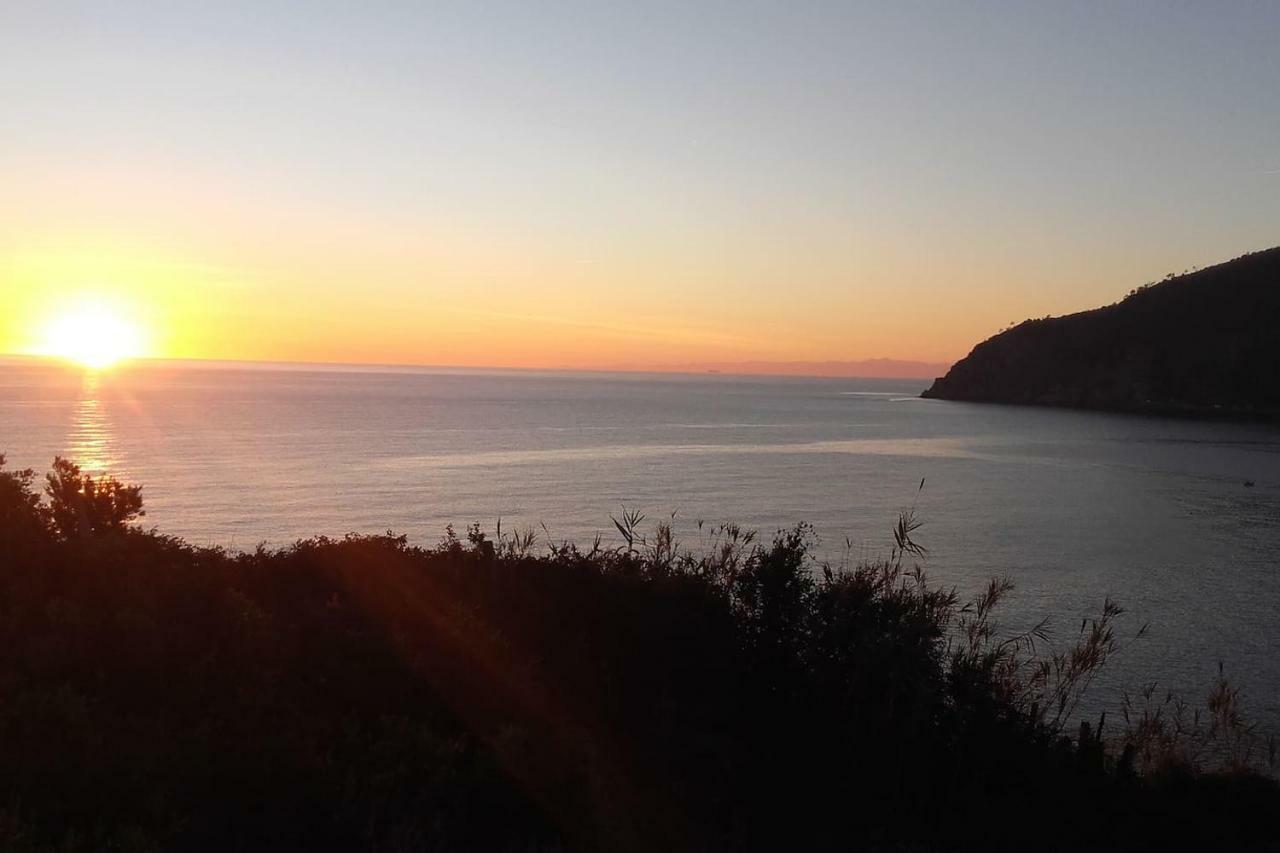 Un Gioiello Con Vista Mare Villa Moneglia Exteriör bild